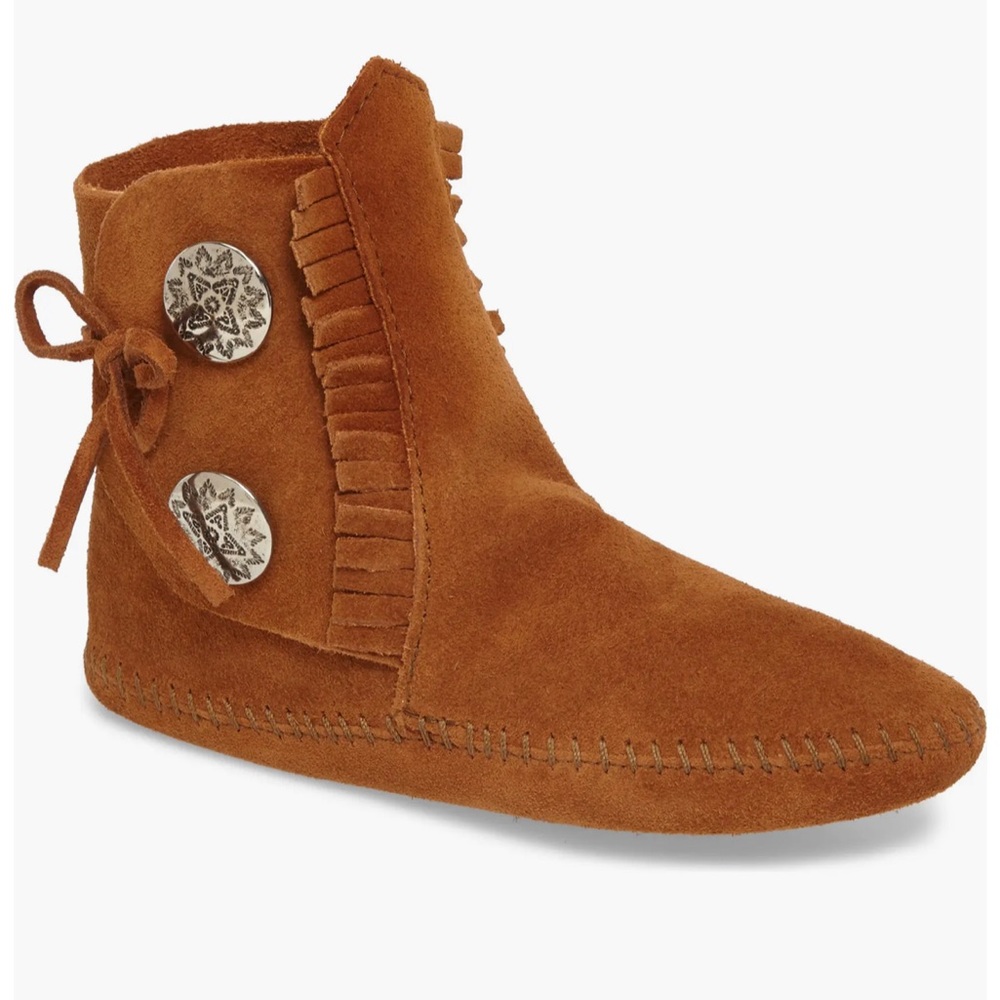 NIB! Minnetonka Soft Sole Boots/Moccasins Brown Women Size 9